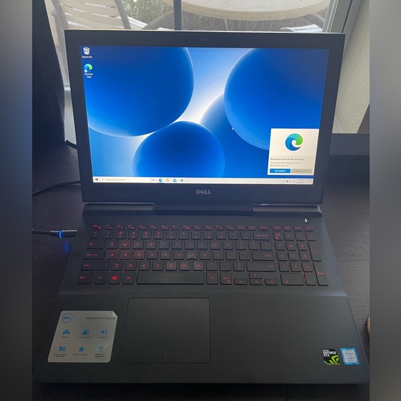 Dell Inspiron 15 7000 Gaming Laptop - Picture 4 of 8